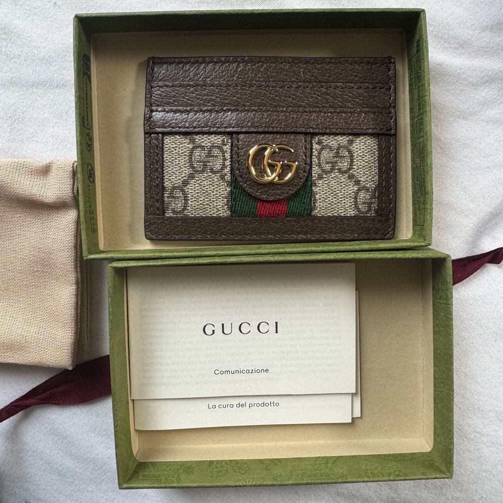 Gucci GG Supreme Brown Card Holder